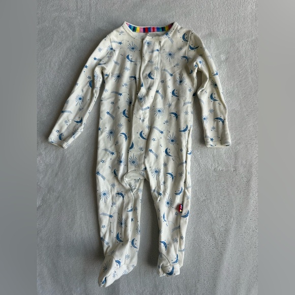 MagneticMe Organic Cotton Footie - 3-6M - Blue Stars - Picture 3 of 5